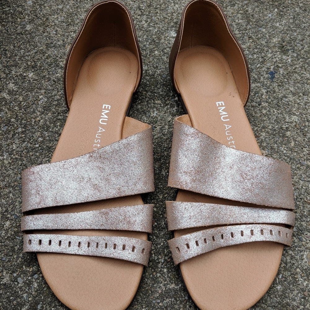 EMU Australia Gold & Tan Open Toe Sandals …